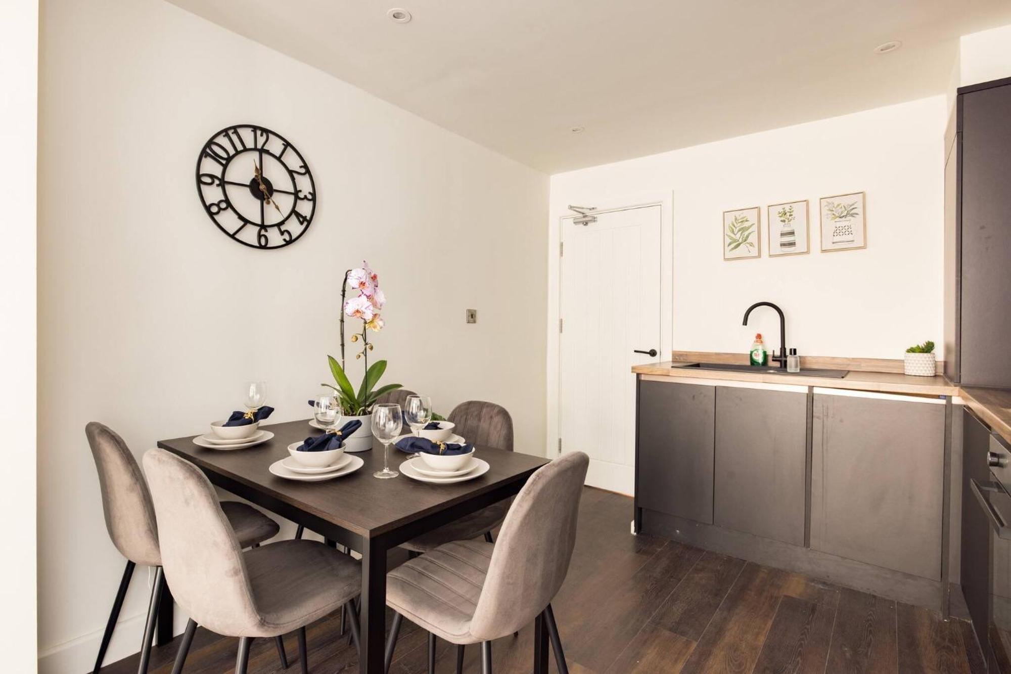 Wild Roses Serviced Apartments - Chelsea Лондон Экстерьер фото