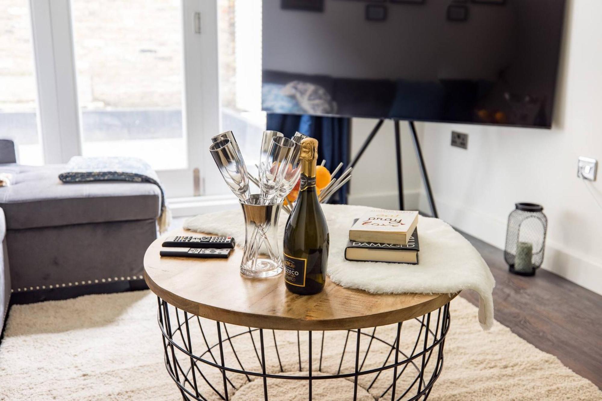 Wild Roses Serviced Apartments - Chelsea Лондон Экстерьер фото