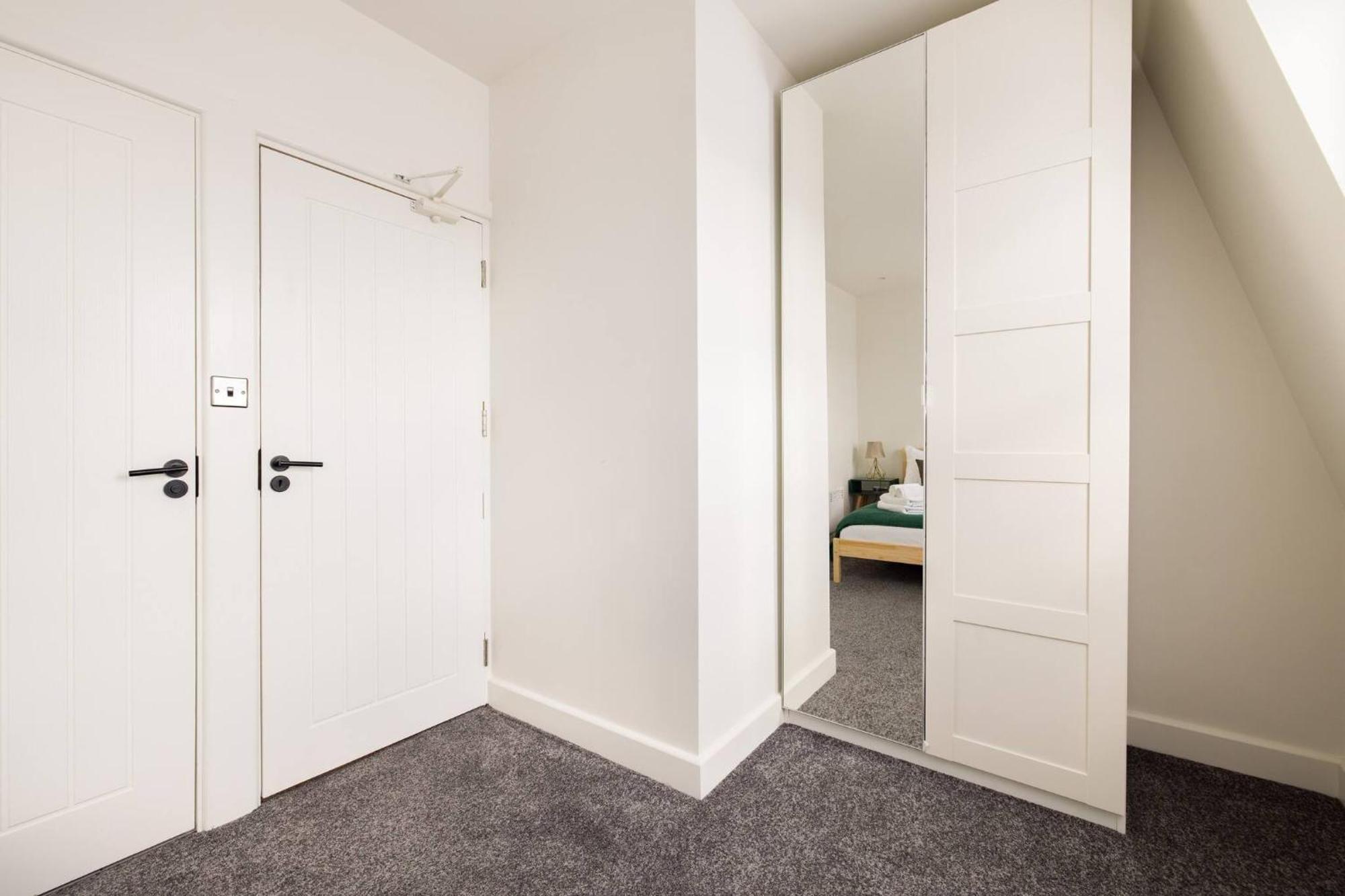 Wild Roses Serviced Apartments - Chelsea Лондон Экстерьер фото