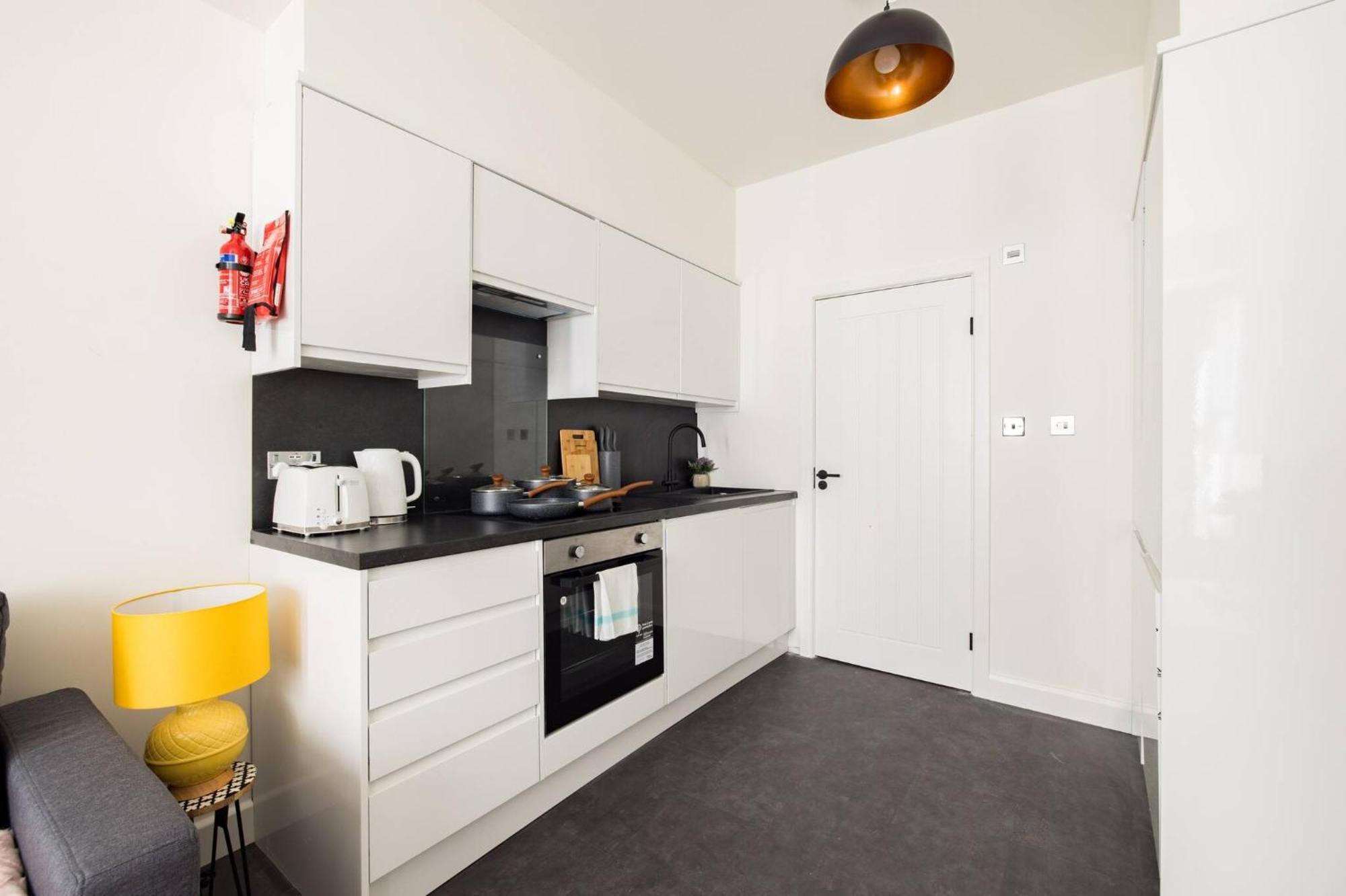 Wild Roses Serviced Apartments - Chelsea Лондон Экстерьер фото