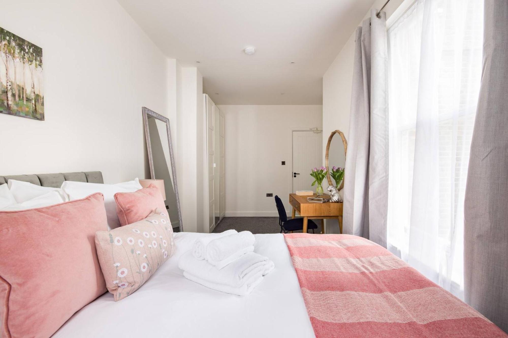Wild Roses Serviced Apartments - Chelsea Лондон Экстерьер фото